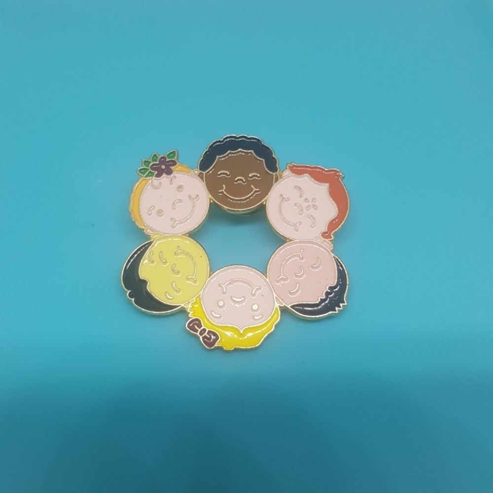 Kids pin